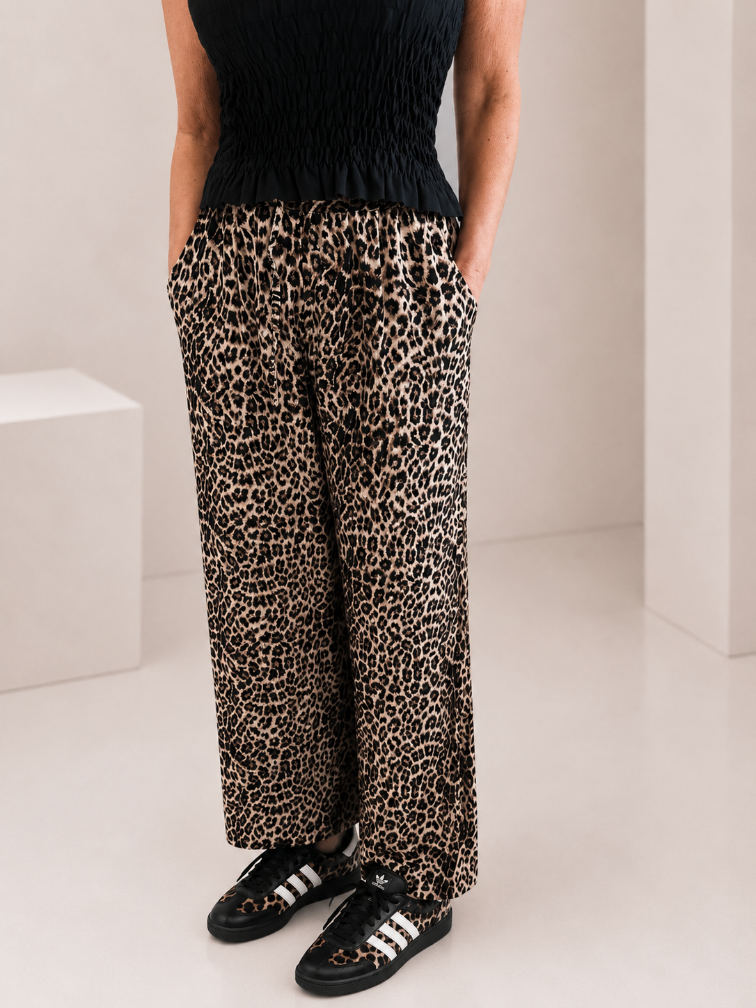 Leona Printed Wide Leg Trousers