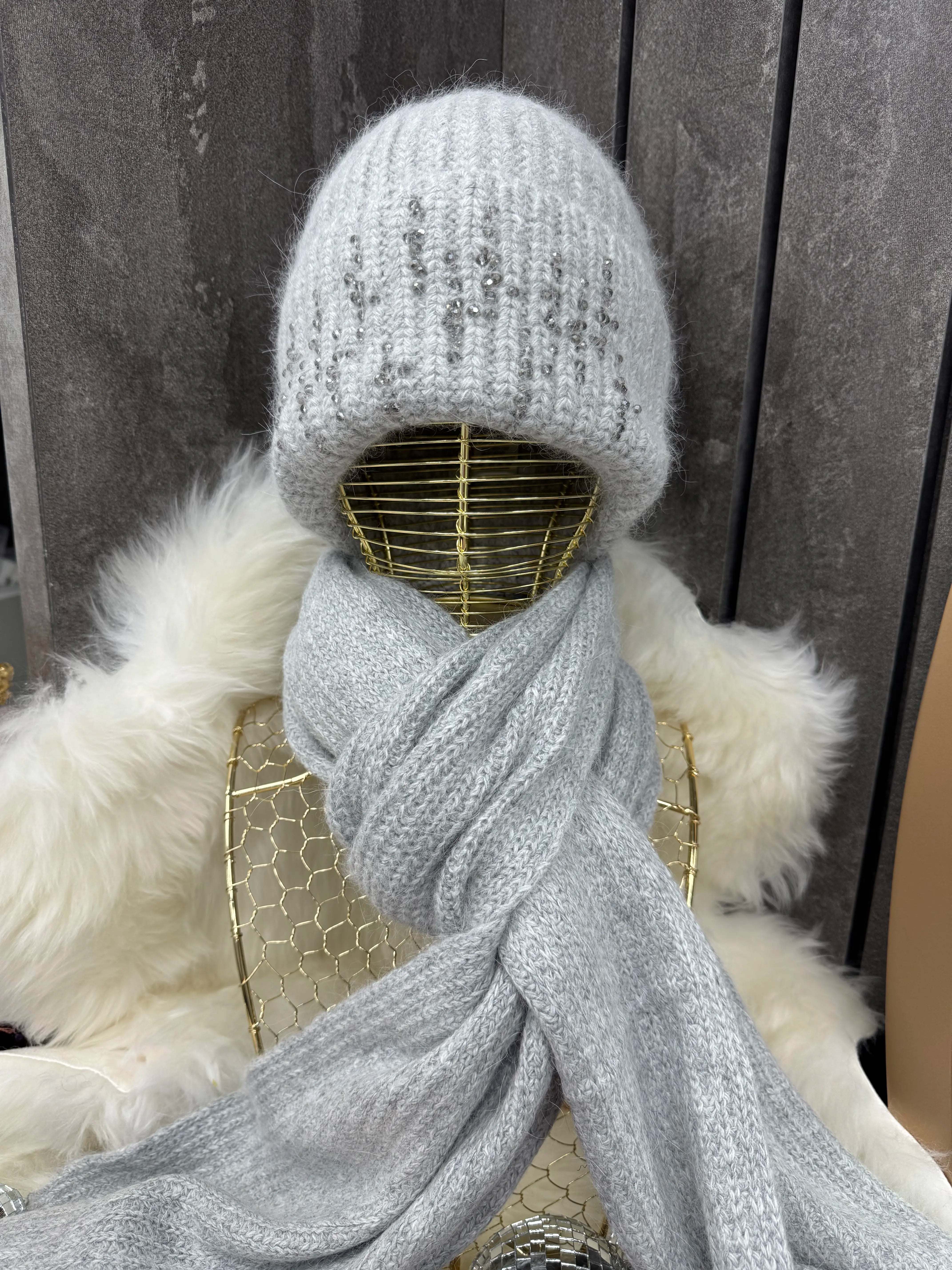 Beaded Hat & Scarf Set – Grey