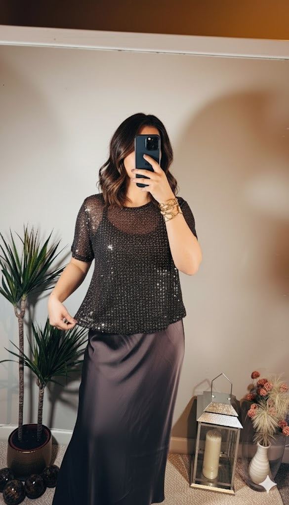 Charlotte Sequin Tee – Chocolate