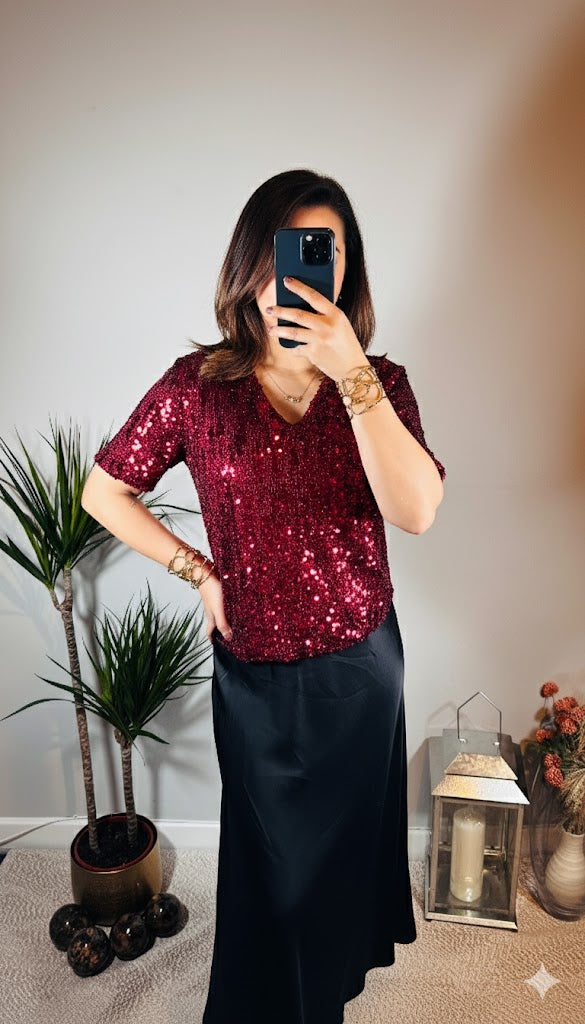 Lola V-Neck Sequin Top – Bordeaux