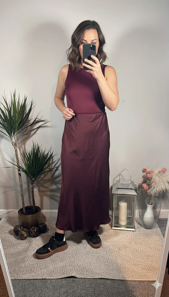 Maya Satin Silk Skirt – Wine