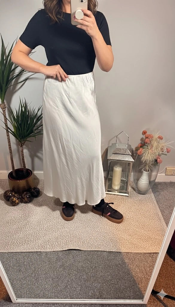Maya Satin Silk Skirt – Pearl White