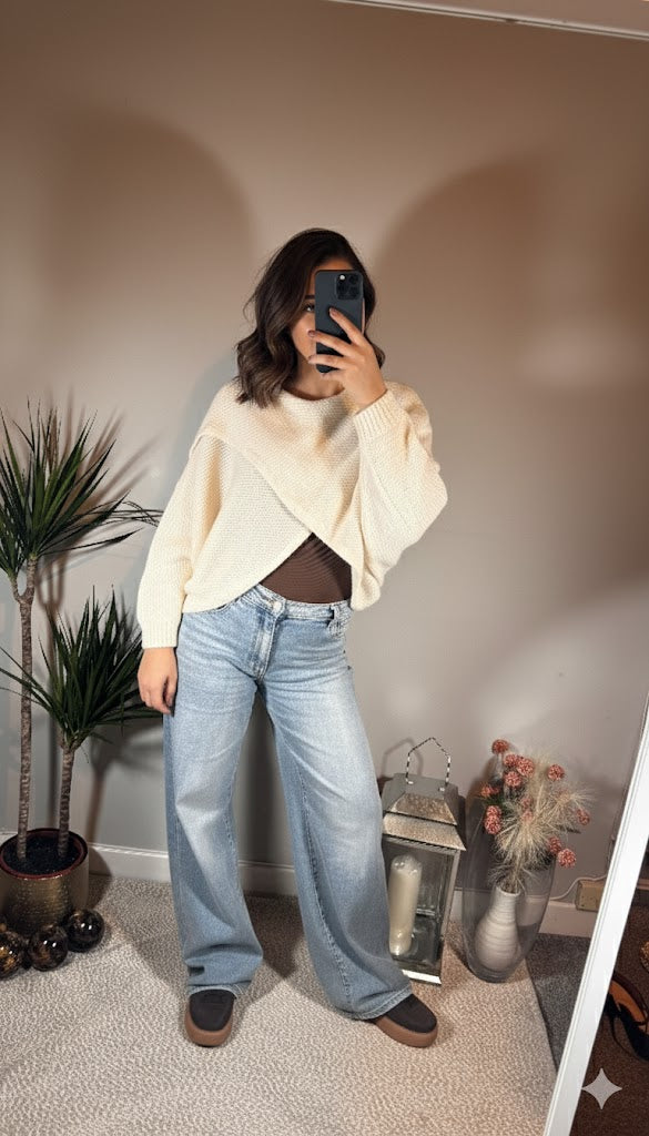 Olivia Criss-Cross Jumper – Cream